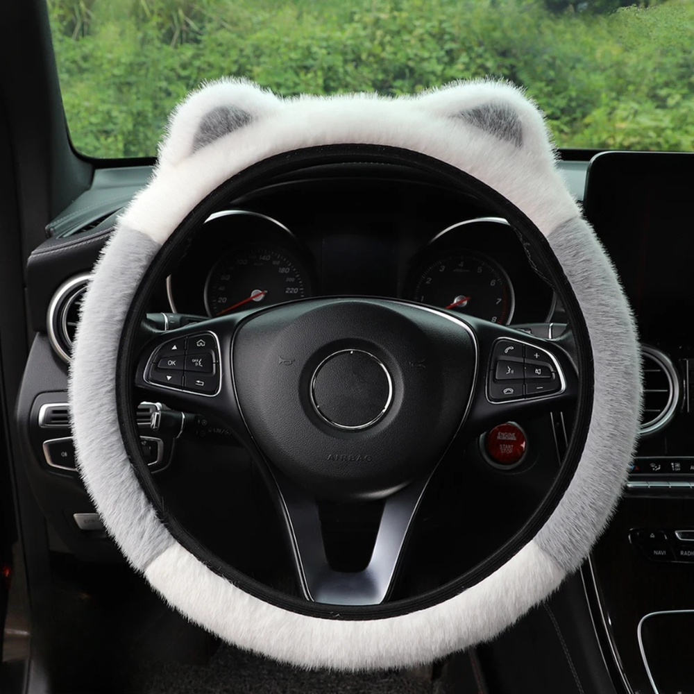 Couvre-volant en fausse fourrure gris et blanc avec oreilles – design mignon Dryyver Vibe™ SoftKawaii