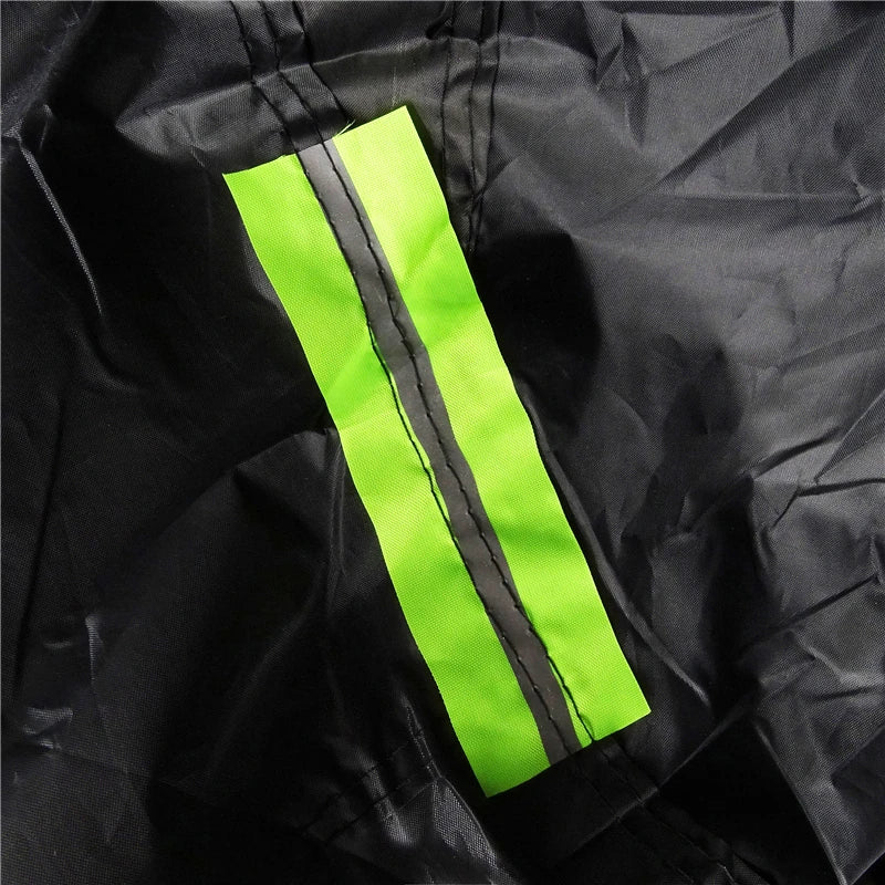 Housse de voiture DryyverCover™ noire pour haute protection extérieure, ajustement parfait et bandes réfléchissantes
