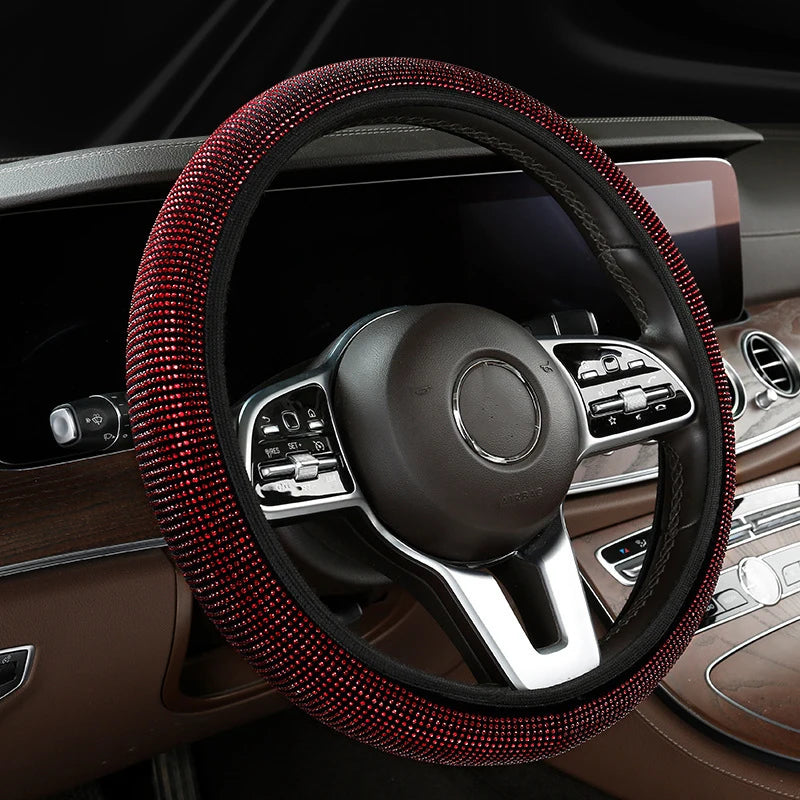 Couvre-volant Dryyver Vibe™ GlamShine en version rouge rubis pour un look audacieux et glamour.
