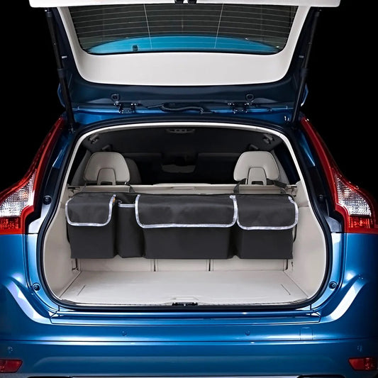 Dryyver TrunkTidy™ installé dans le coffre d’une voiture, offrant une solution de rangement pratique et efficace pour optimiser l’espace.