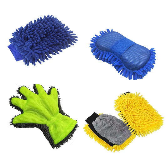 Ensemble de 4 accessoires en microfibre pour le nettoyage de voiture, comprenant deux gants et deux brosses pour un entretien complet